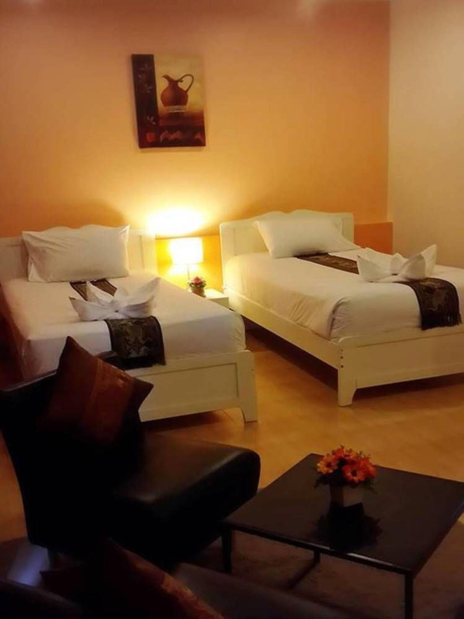Villa Tona Phuket