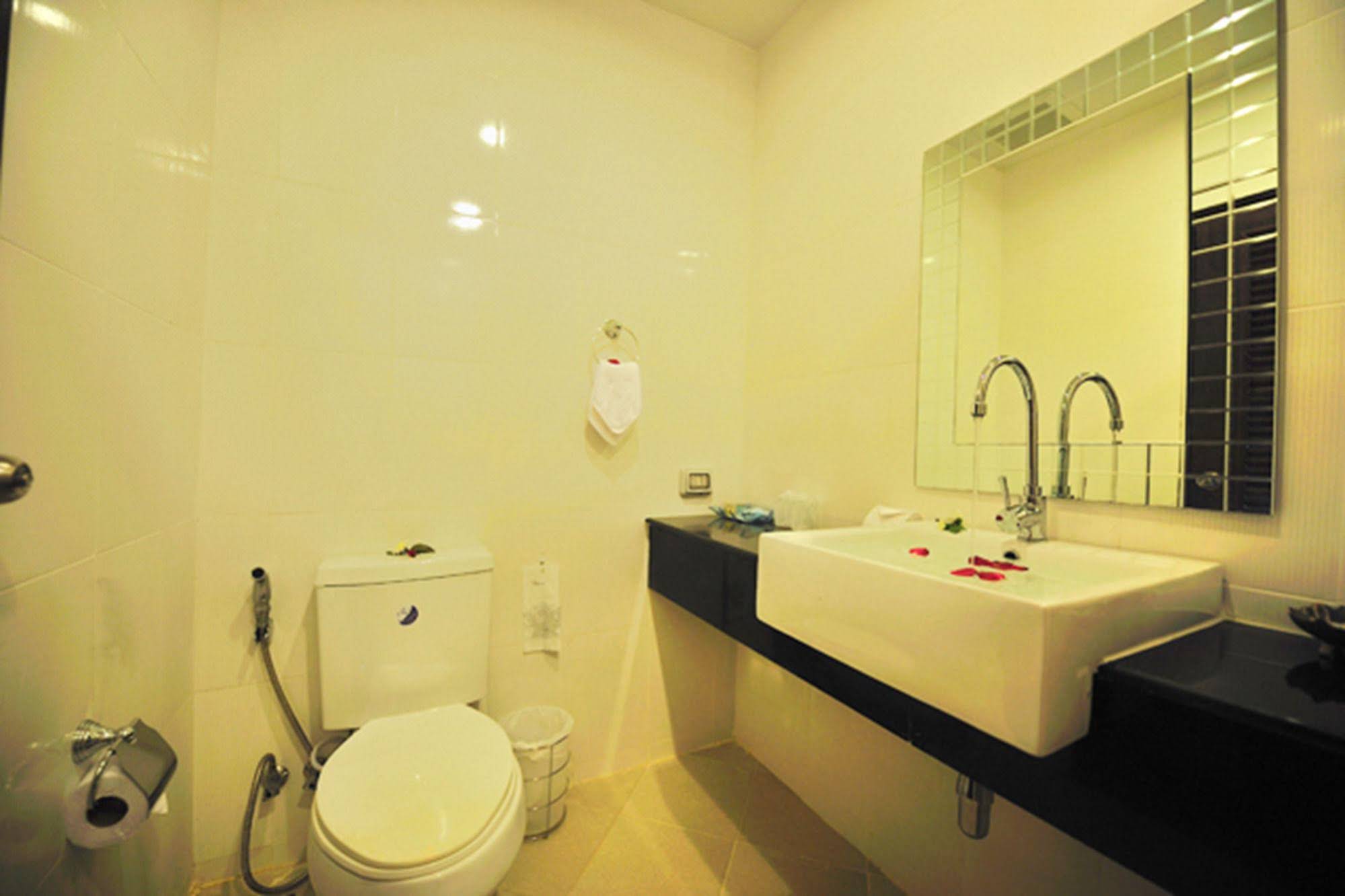 Villa Tona Phuket