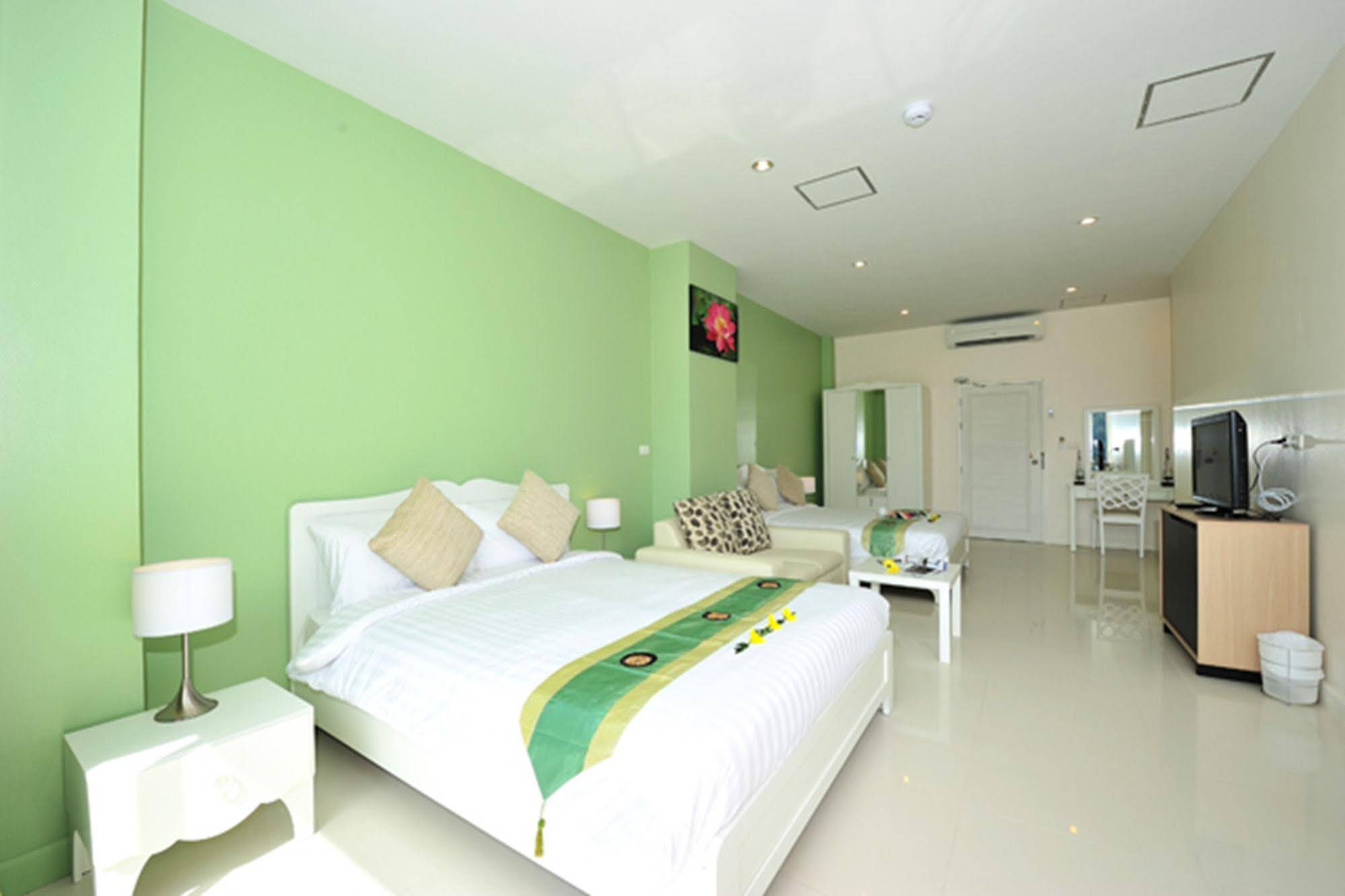Villa Tona Phuket