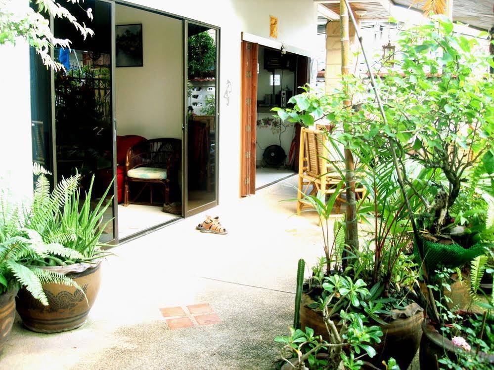 Waree's Guesthouse