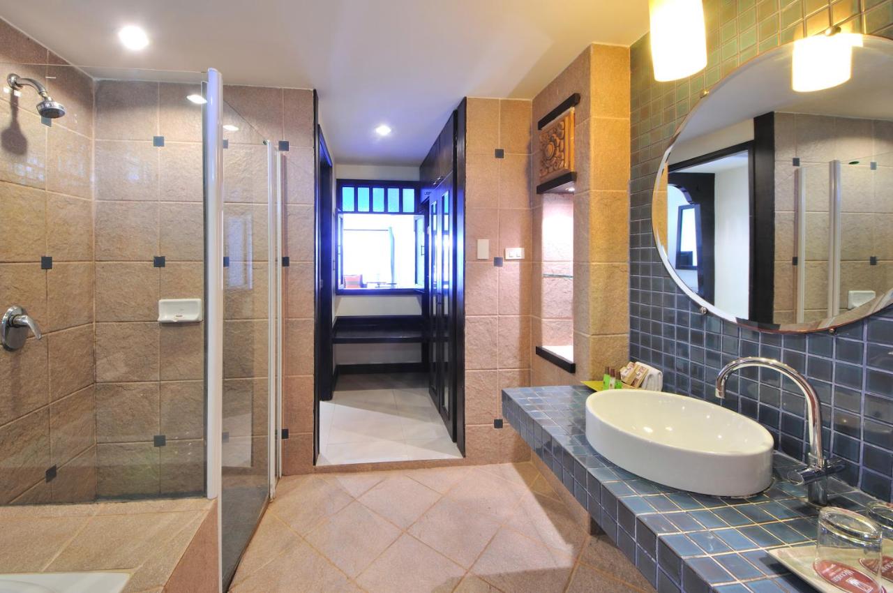 Woraburi Phuket Resort & Spa