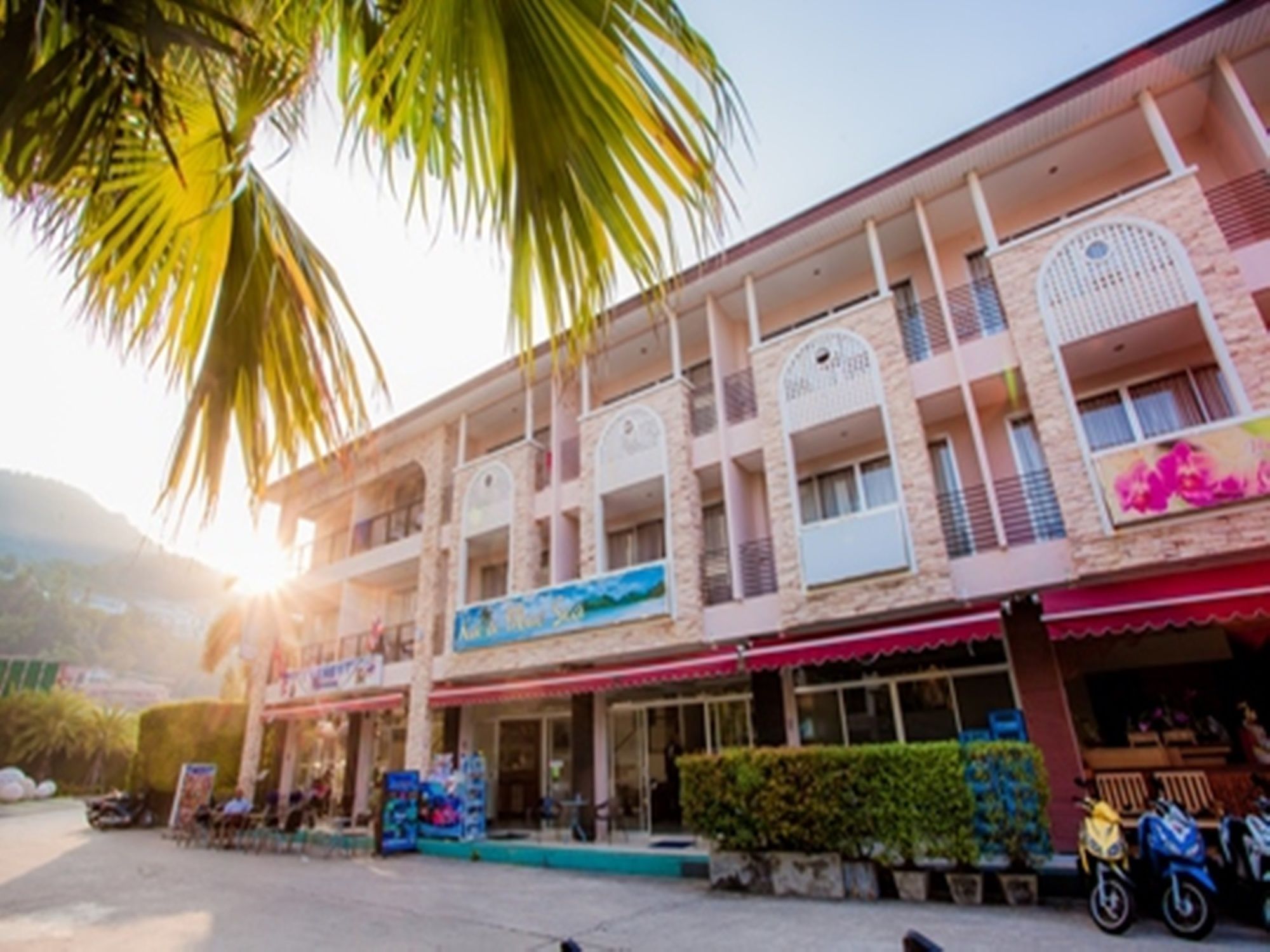 Kata Blue Sea Resort