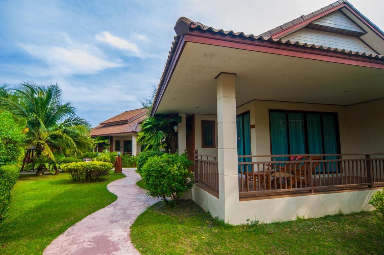 Blu Pine Villa & Pool Access