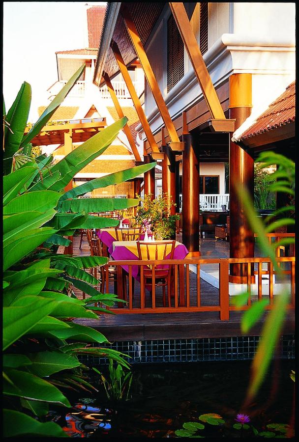 Kata Poolside Resort