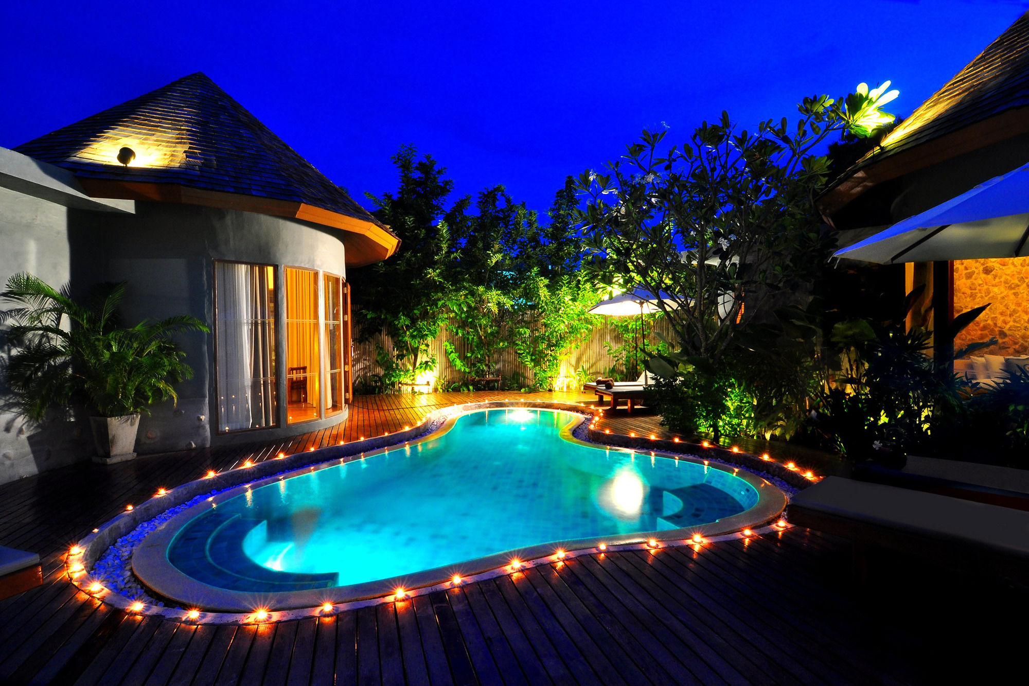 Metadee Concept Hotel