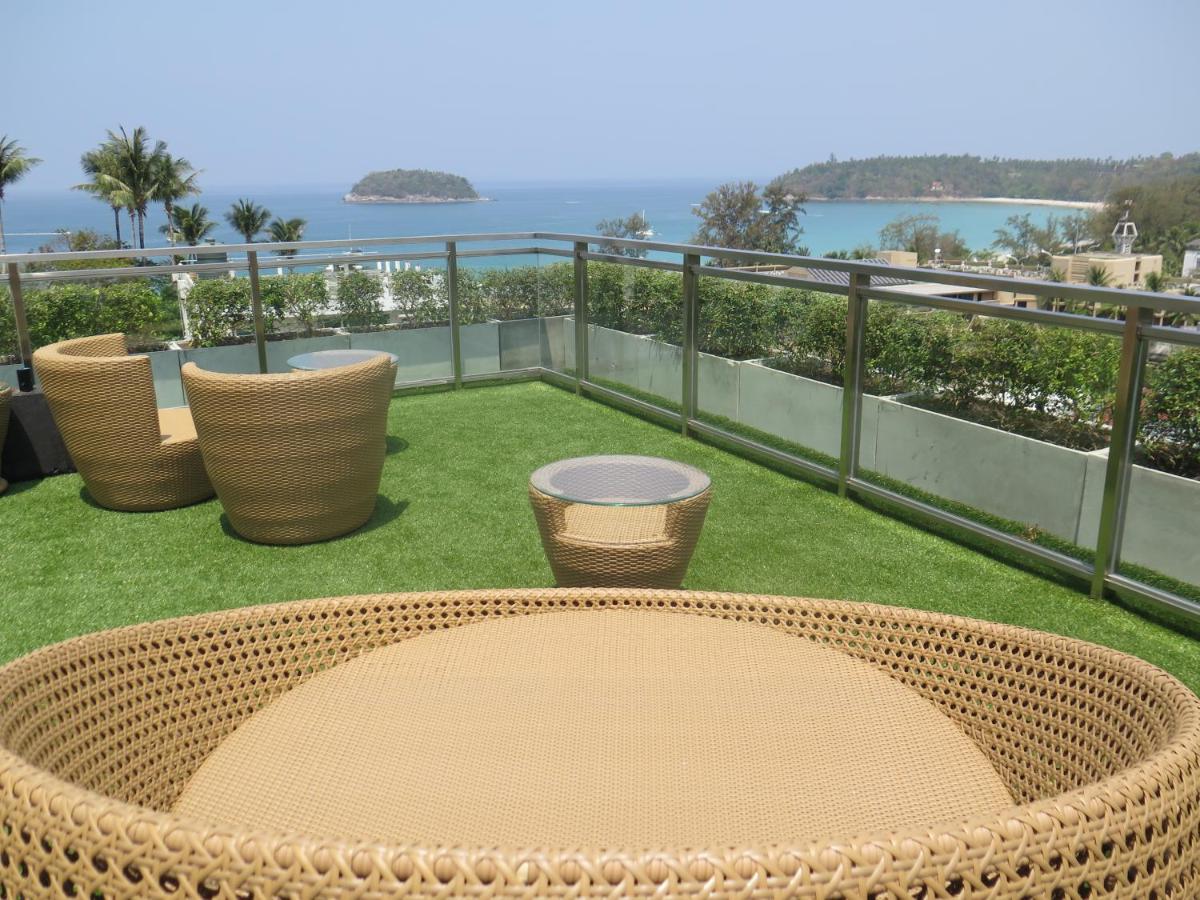 Sugar Palm Grand Hillside