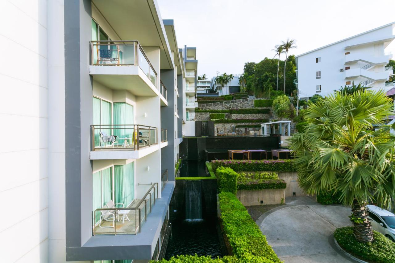 Sugar Palm Grand Hillside