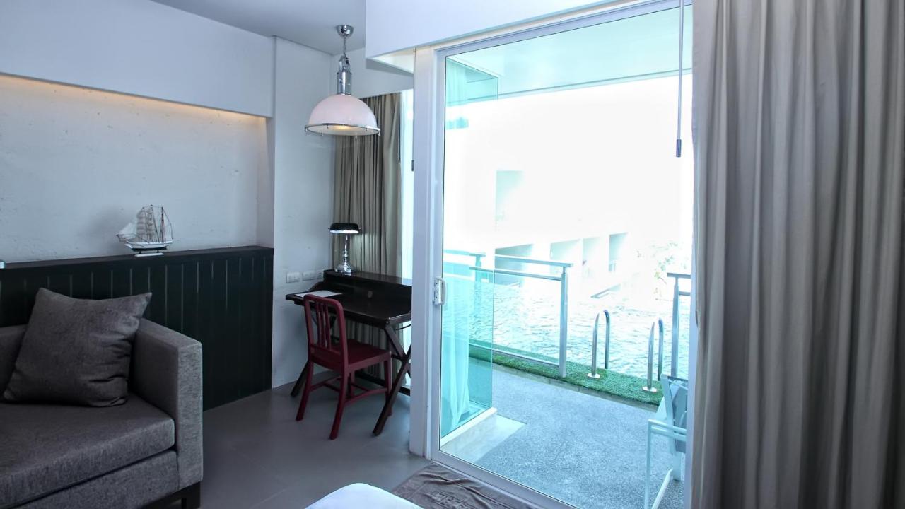 Sugar Palm Grand Hillside