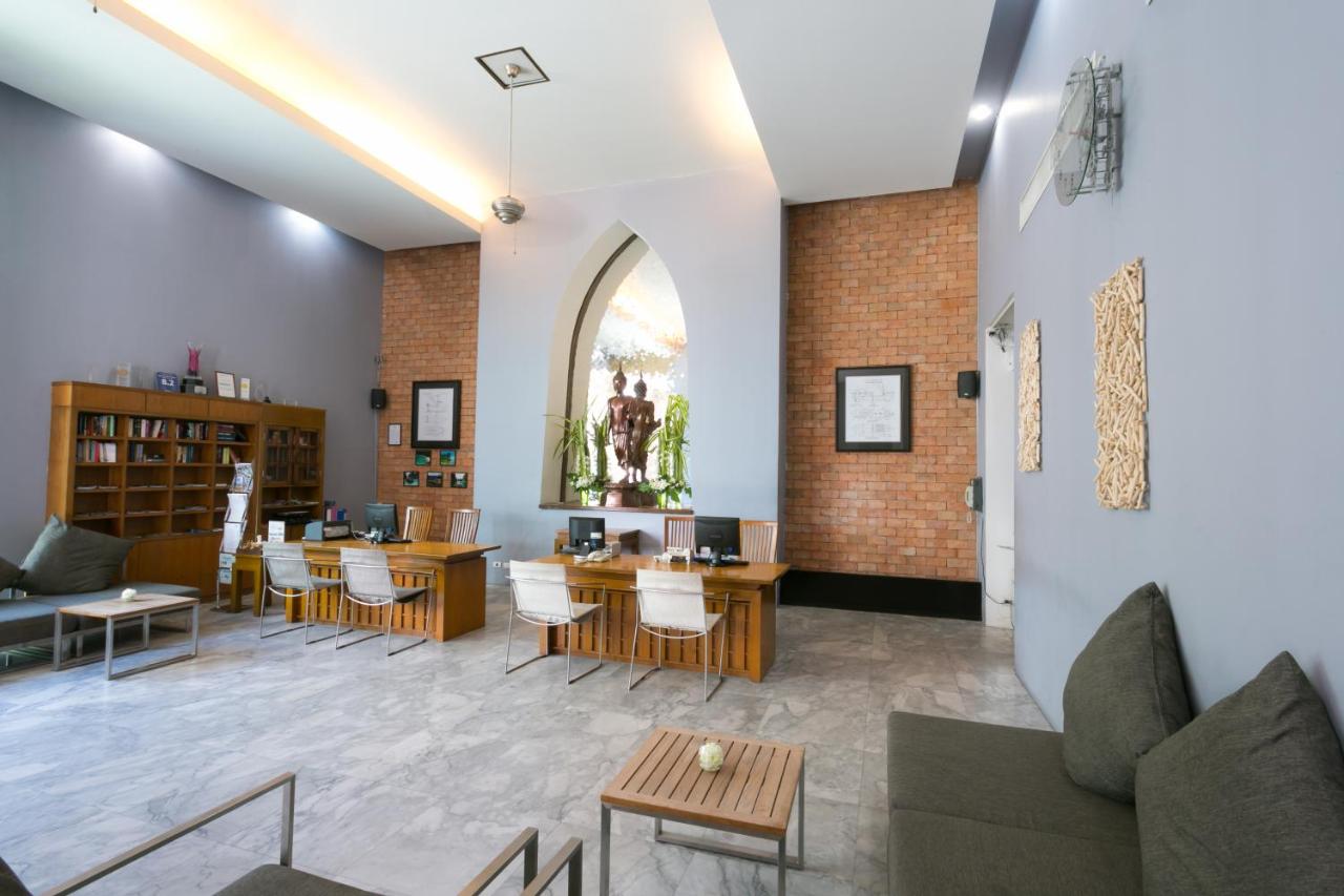 Sugar Palm Grand Hillside