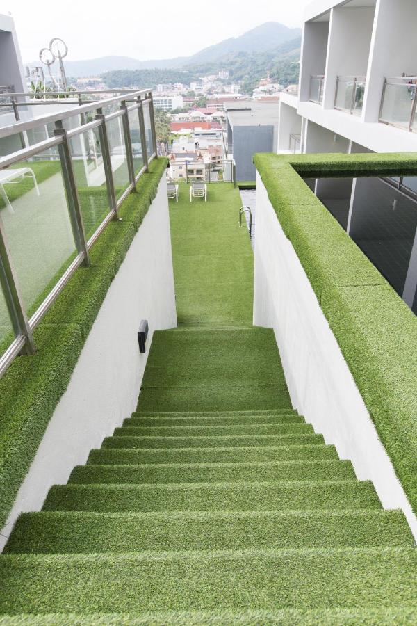 Sugar Palm Grand Hillside