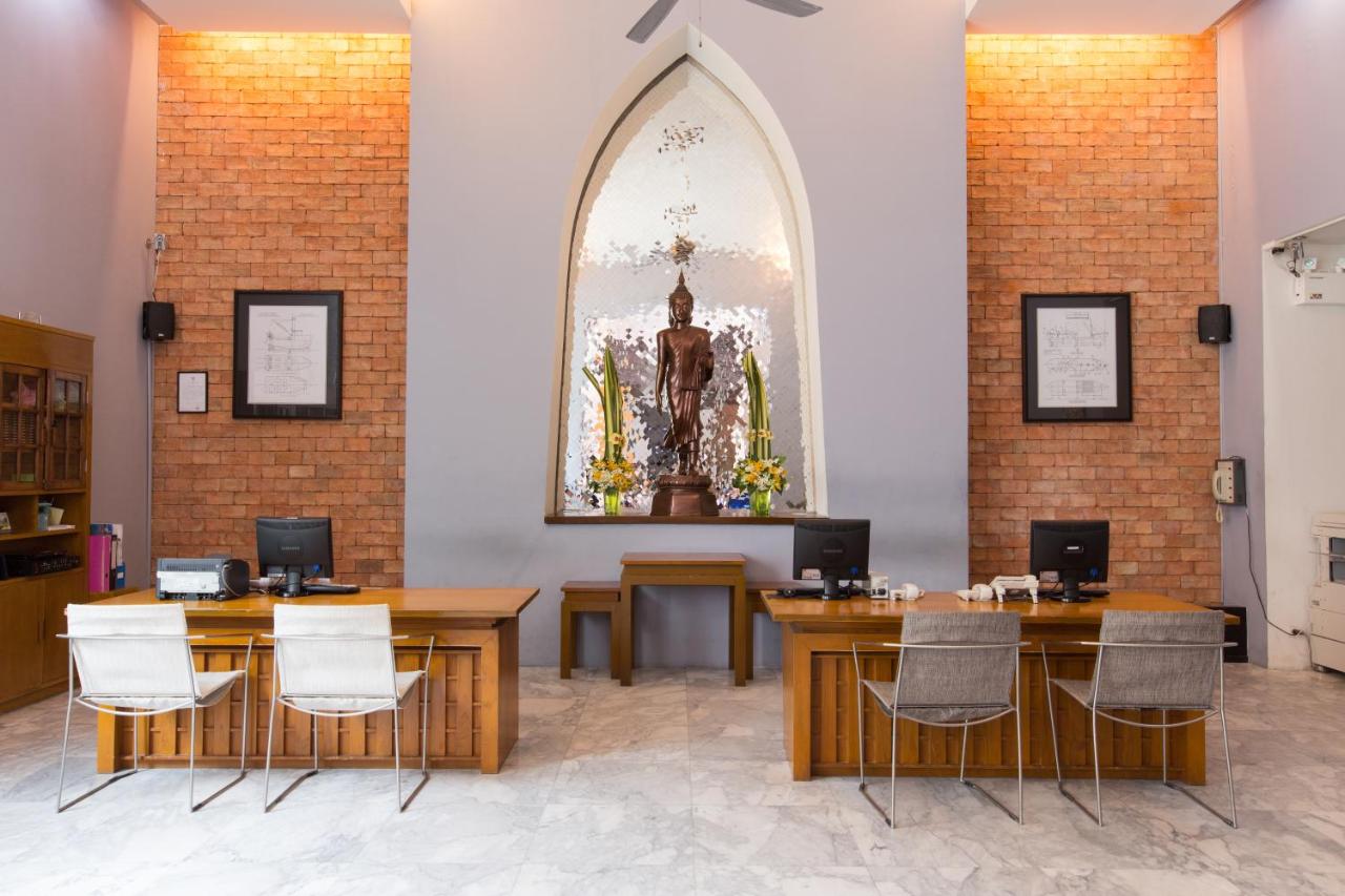 Sugar Palm Grand Hillside