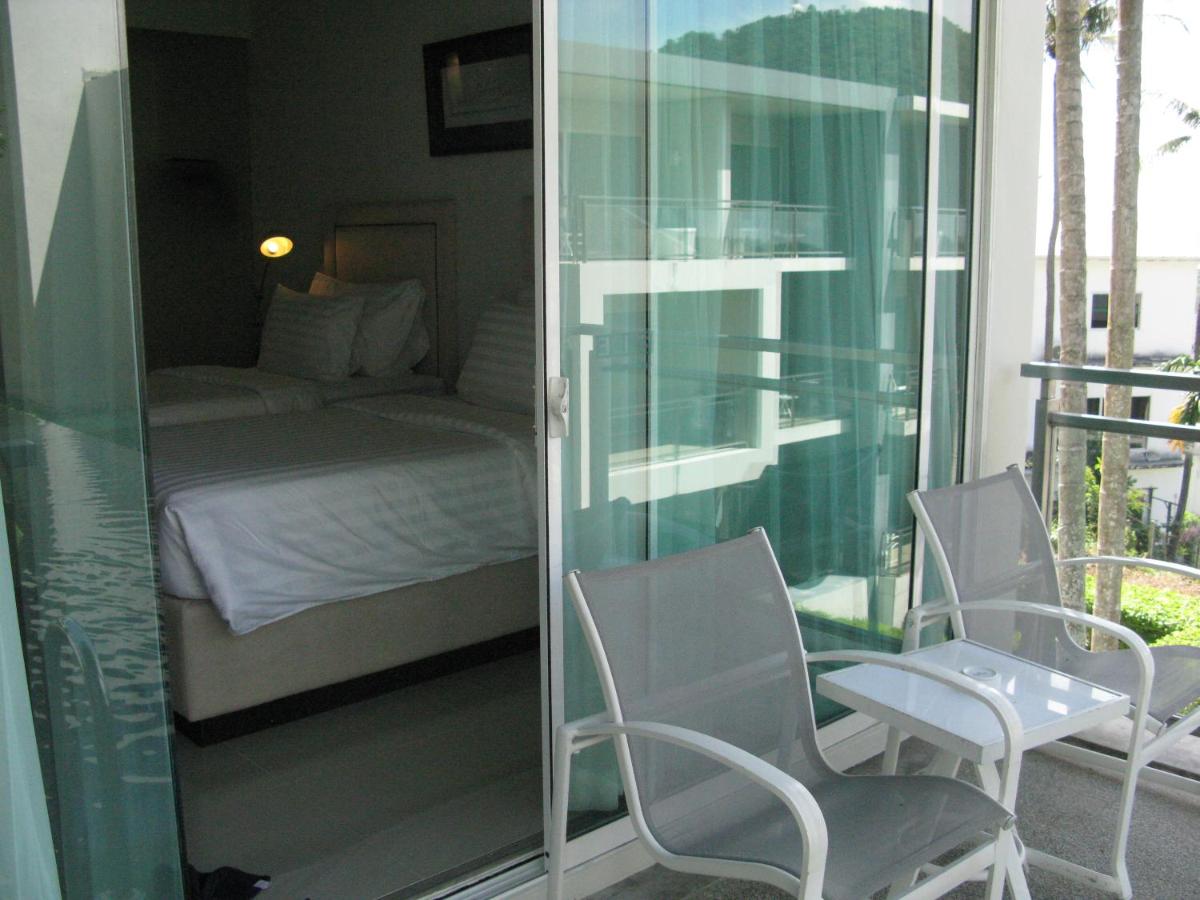 Sugar Palm Grand Hillside