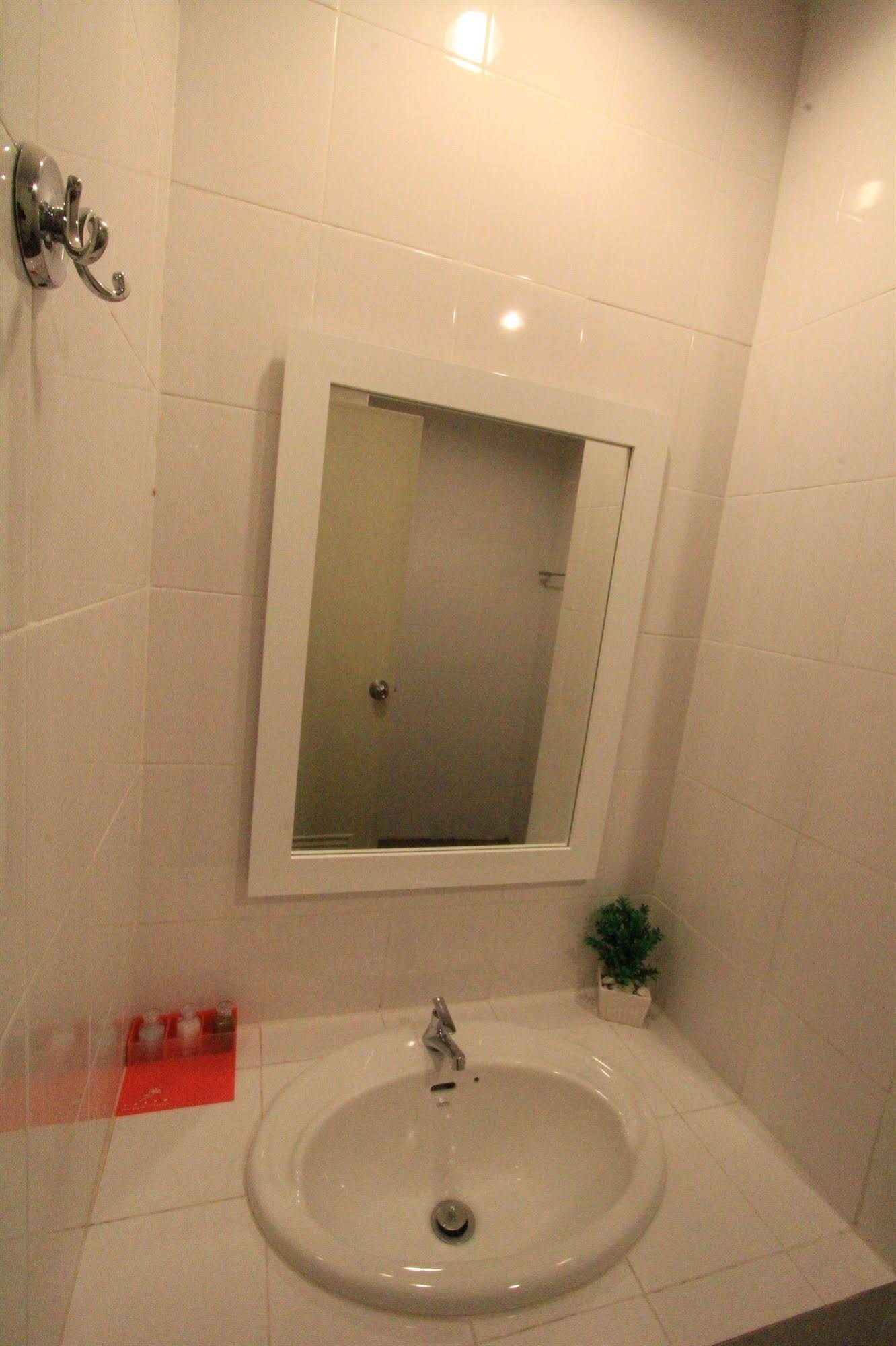 The Guide Hometel