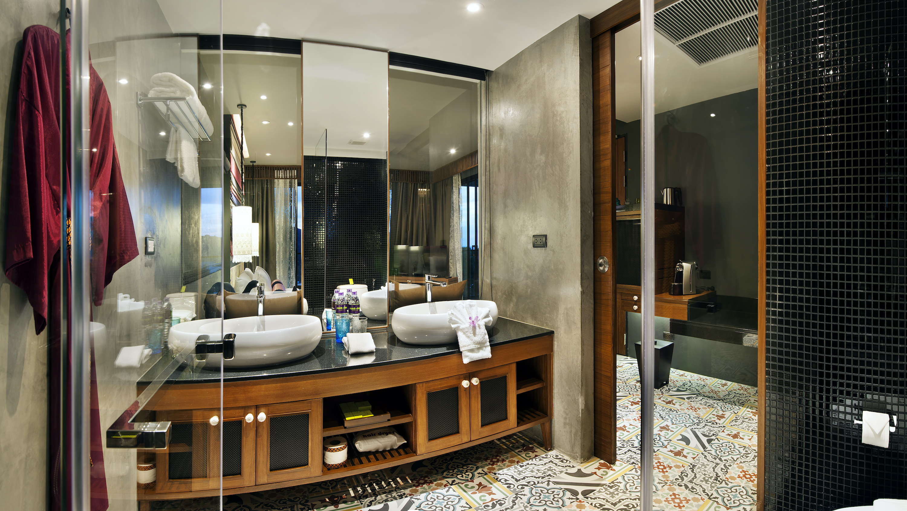 The Sea Galleri by Katathani