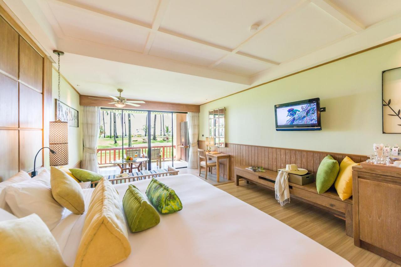 Katathani Phuket Beach Resort