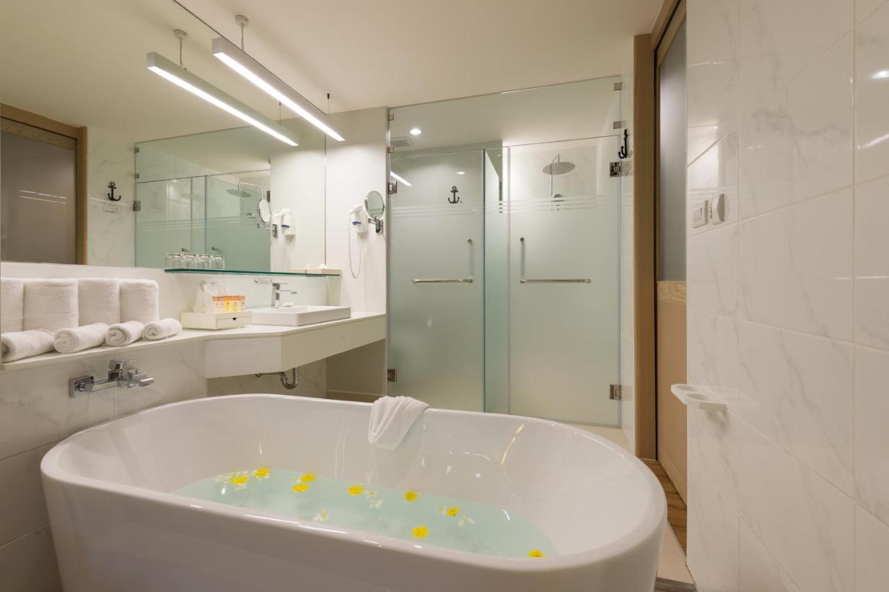 Katathani Phuket Beach Resort