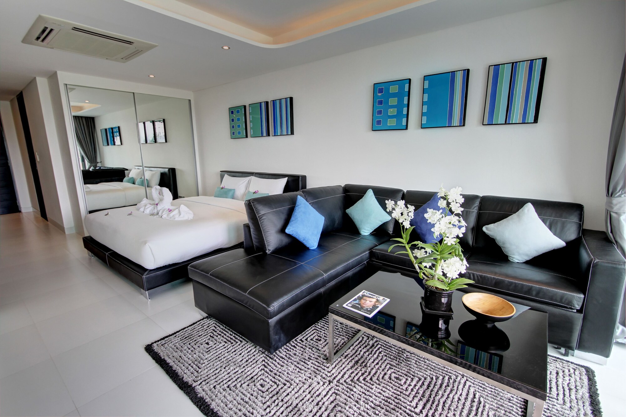 Absolute Twin Sands Resort & Spa