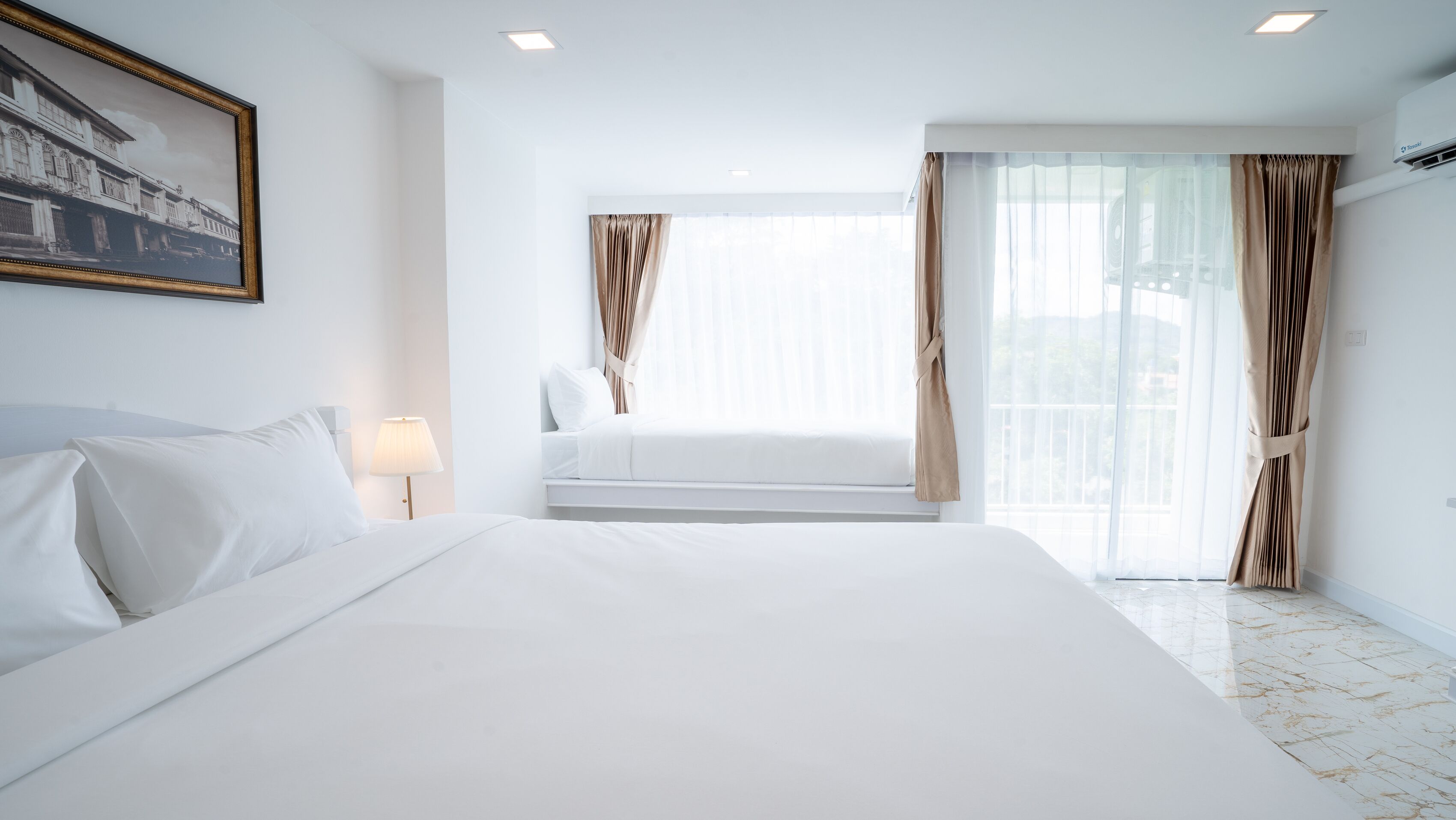 B2 Phuket Premier Hotel
