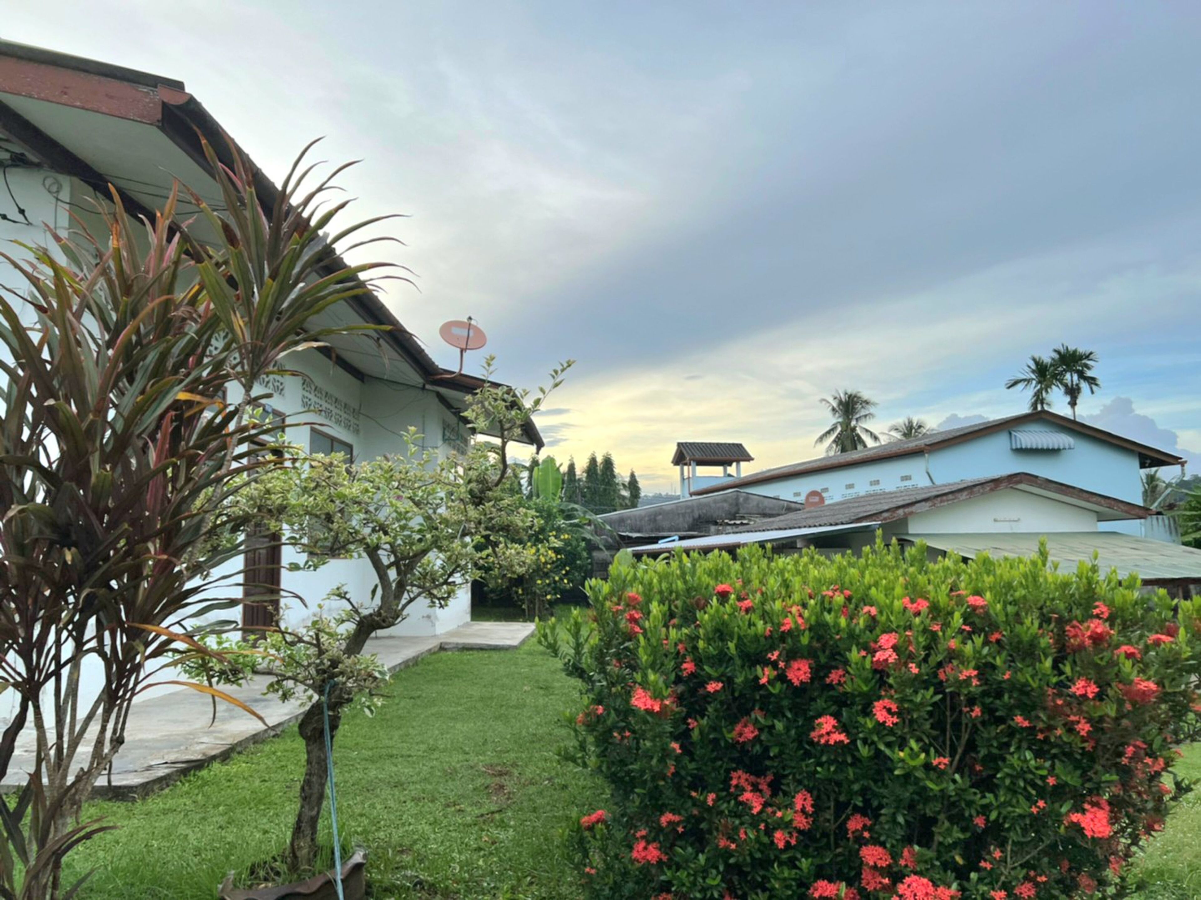 Baan Bonsuan Hill Guesthouse