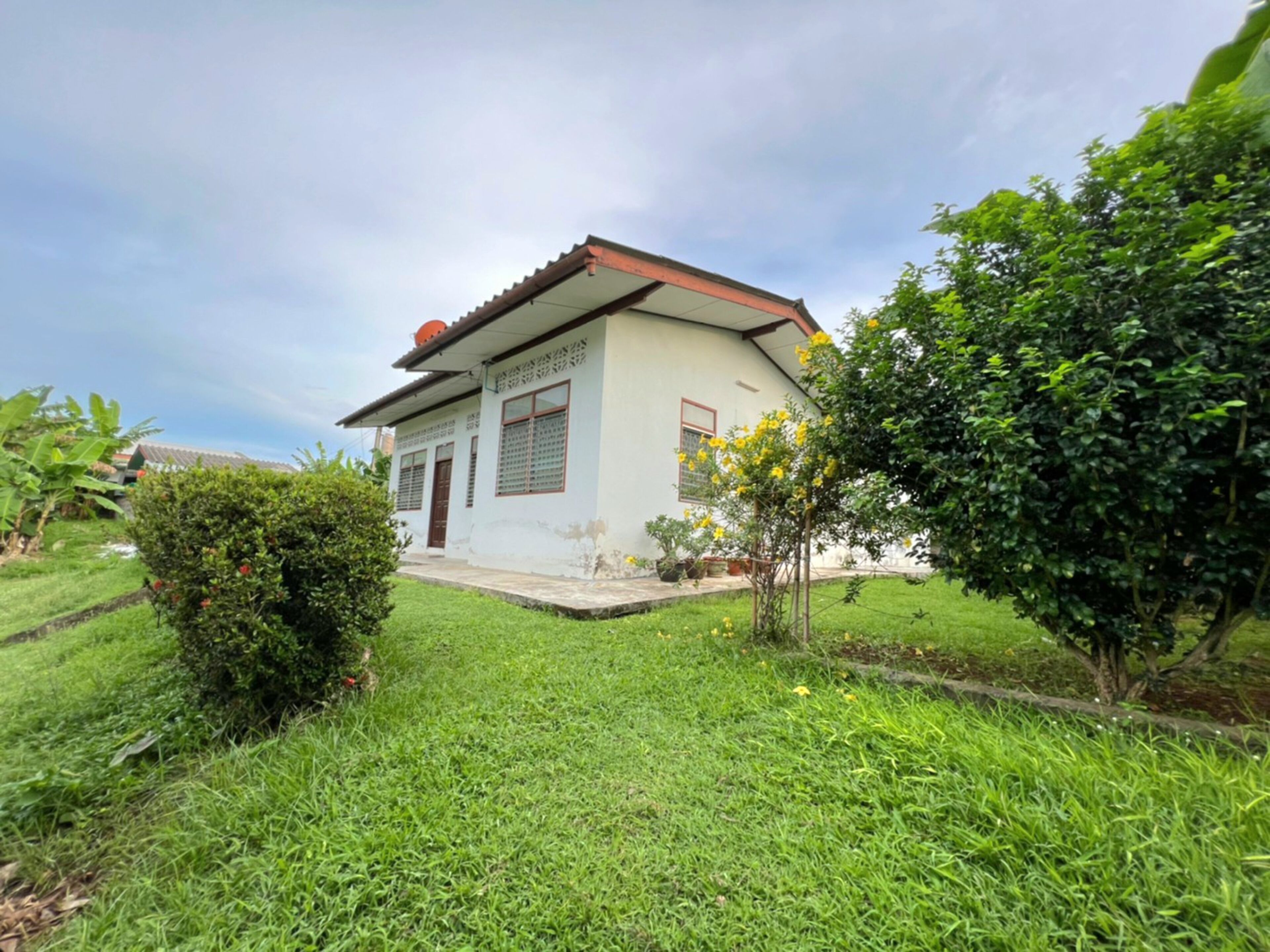 Baan Bonsuan Hill Guesthouse