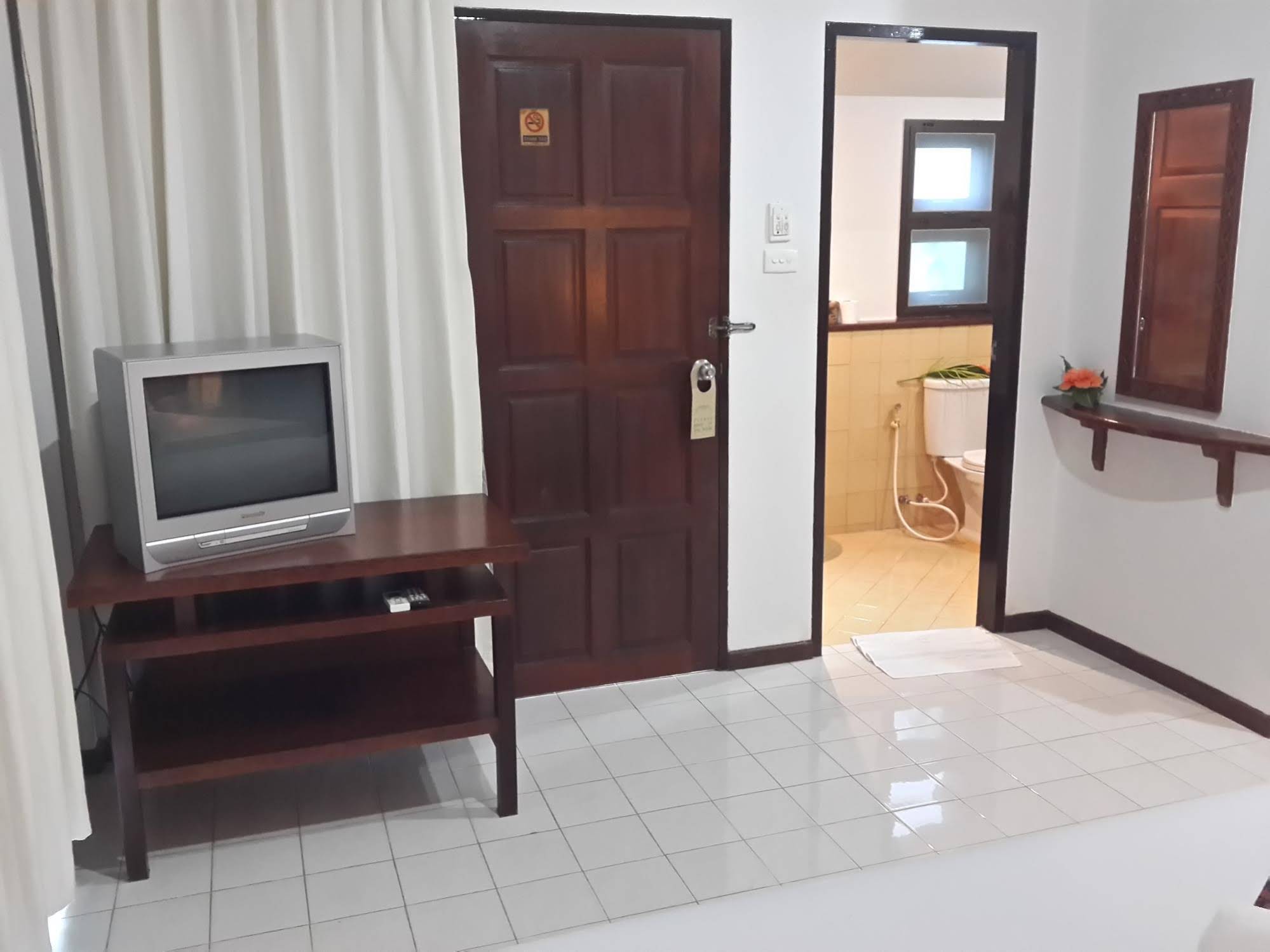 Baan Chaba Bungalow