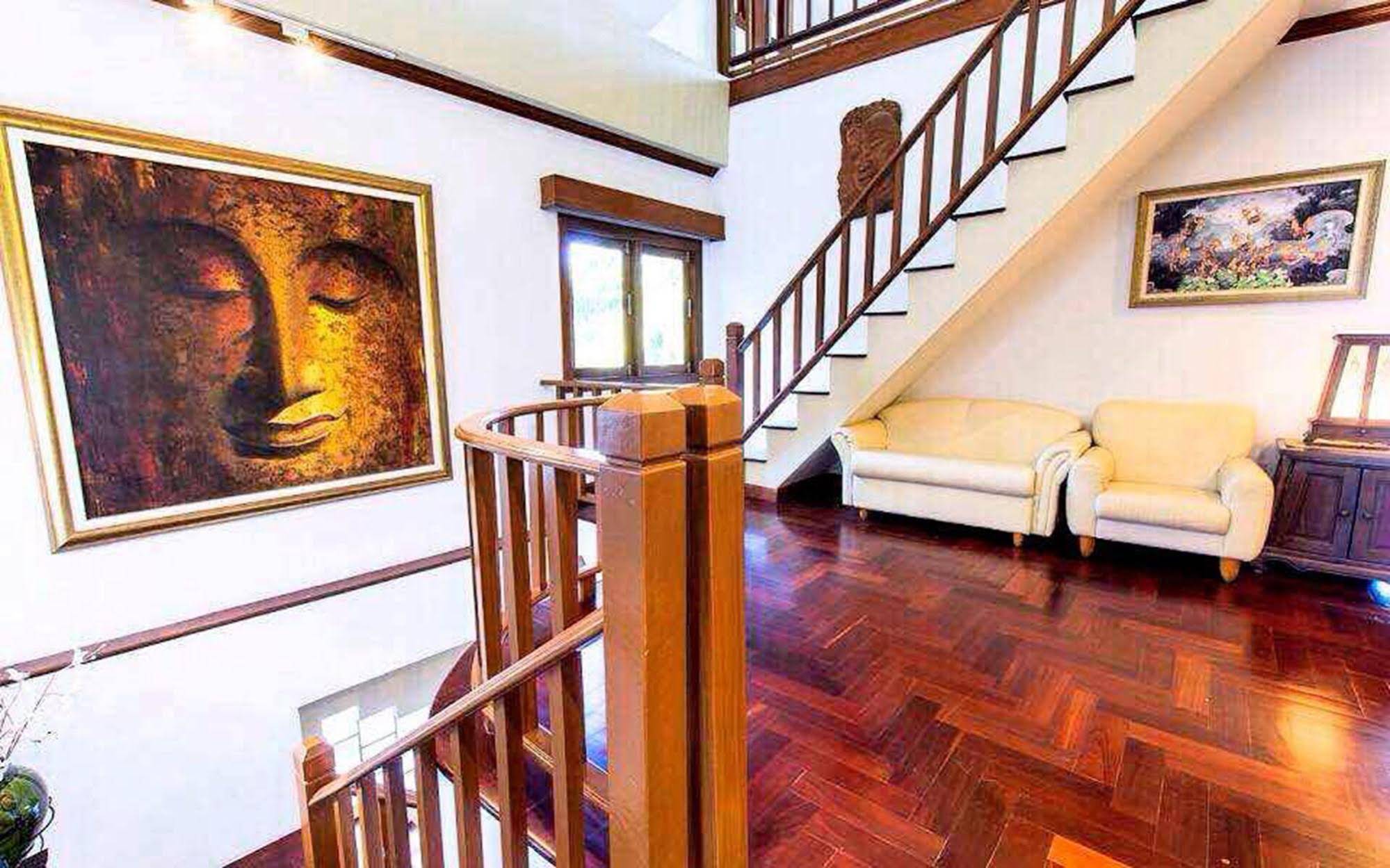 Baan Sawadee Villa