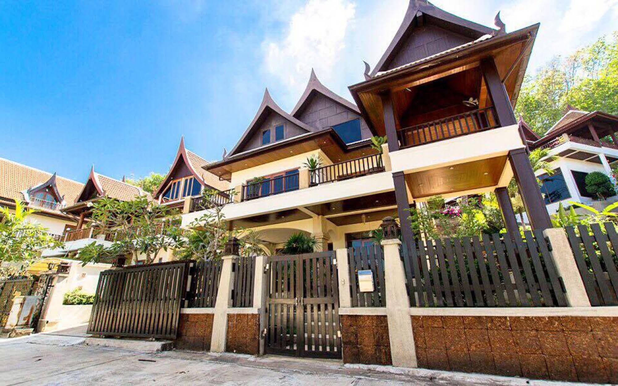Baan Sawadee Villa