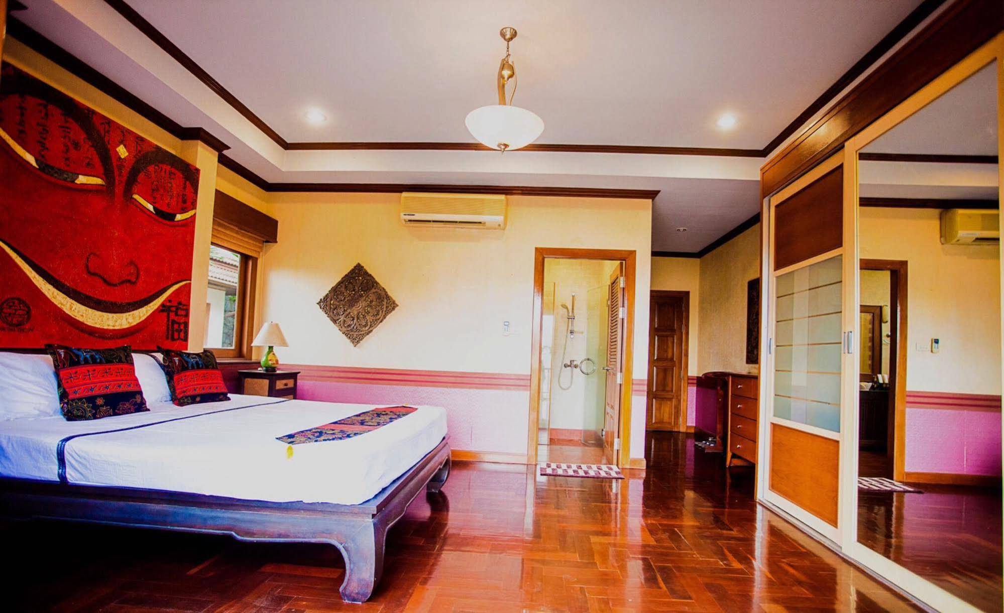 Baan Sawadee Villa