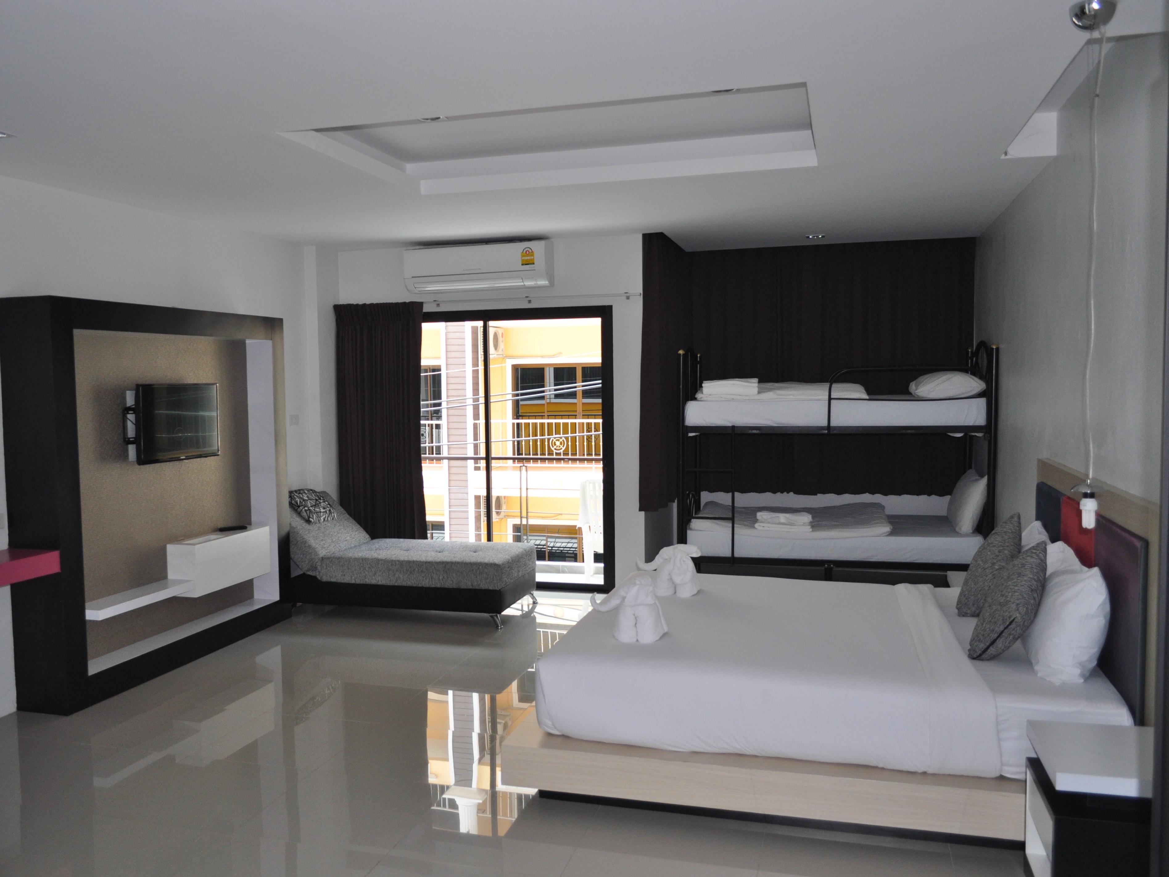 Buasri Phuket Hotel