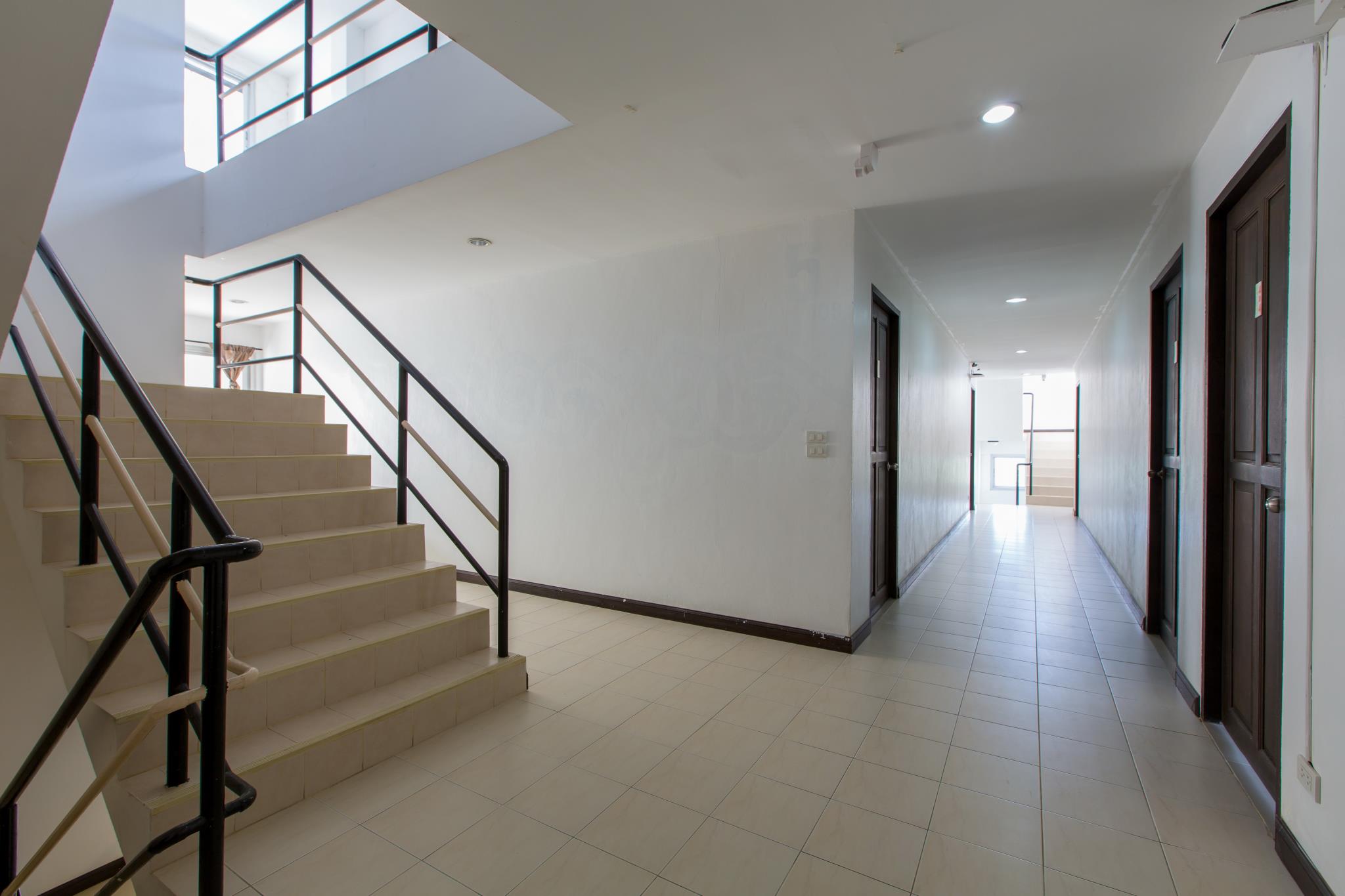 Golden House Hotel