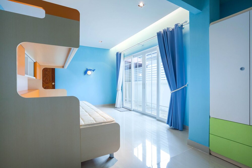 Golden Ville Pool Villa