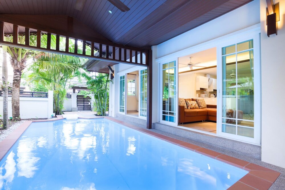 Golden Ville Pool Villa
