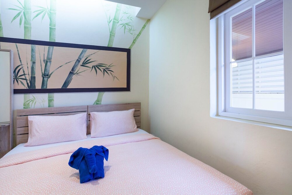 Golden Ville Pool Villa