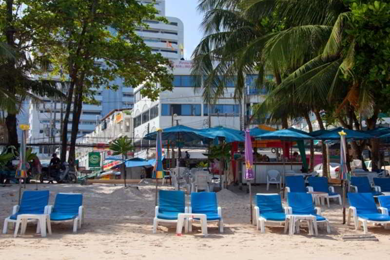 Grand Blue Hotel