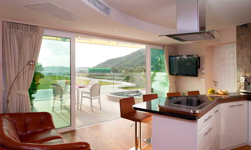Kata Ocean View Residences