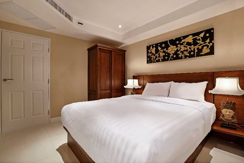 Kata Ocean View Residences