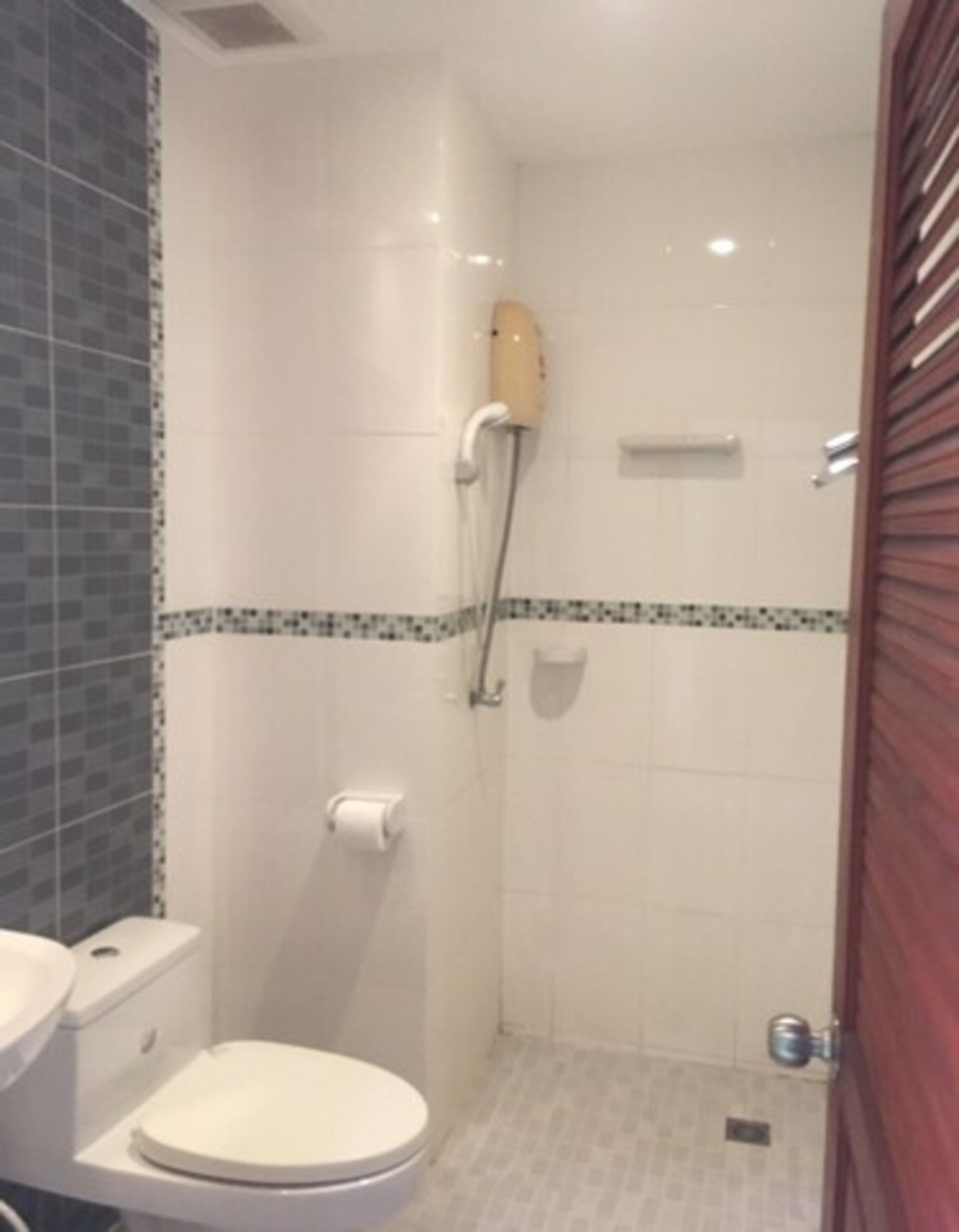 Lake View Apartment