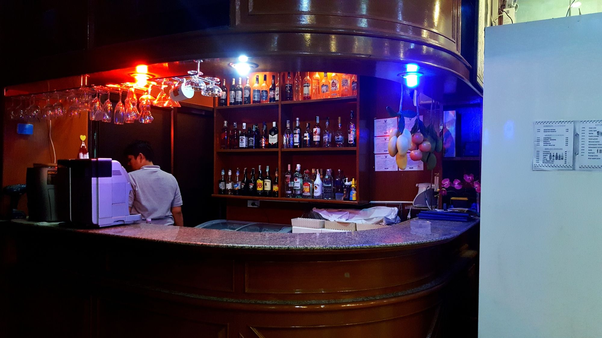 Lamai Inn