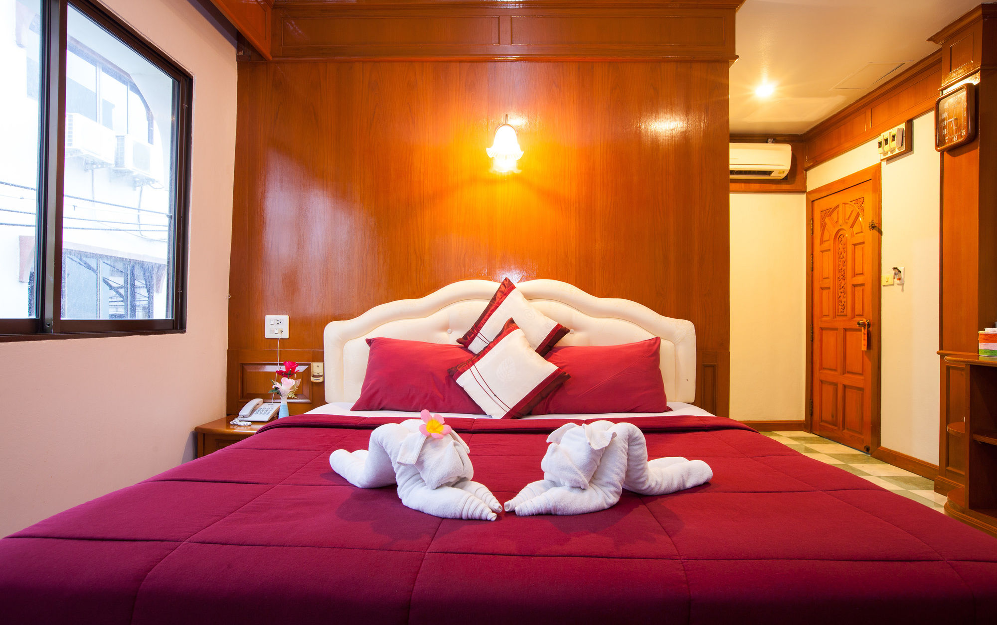 Lamai Inn