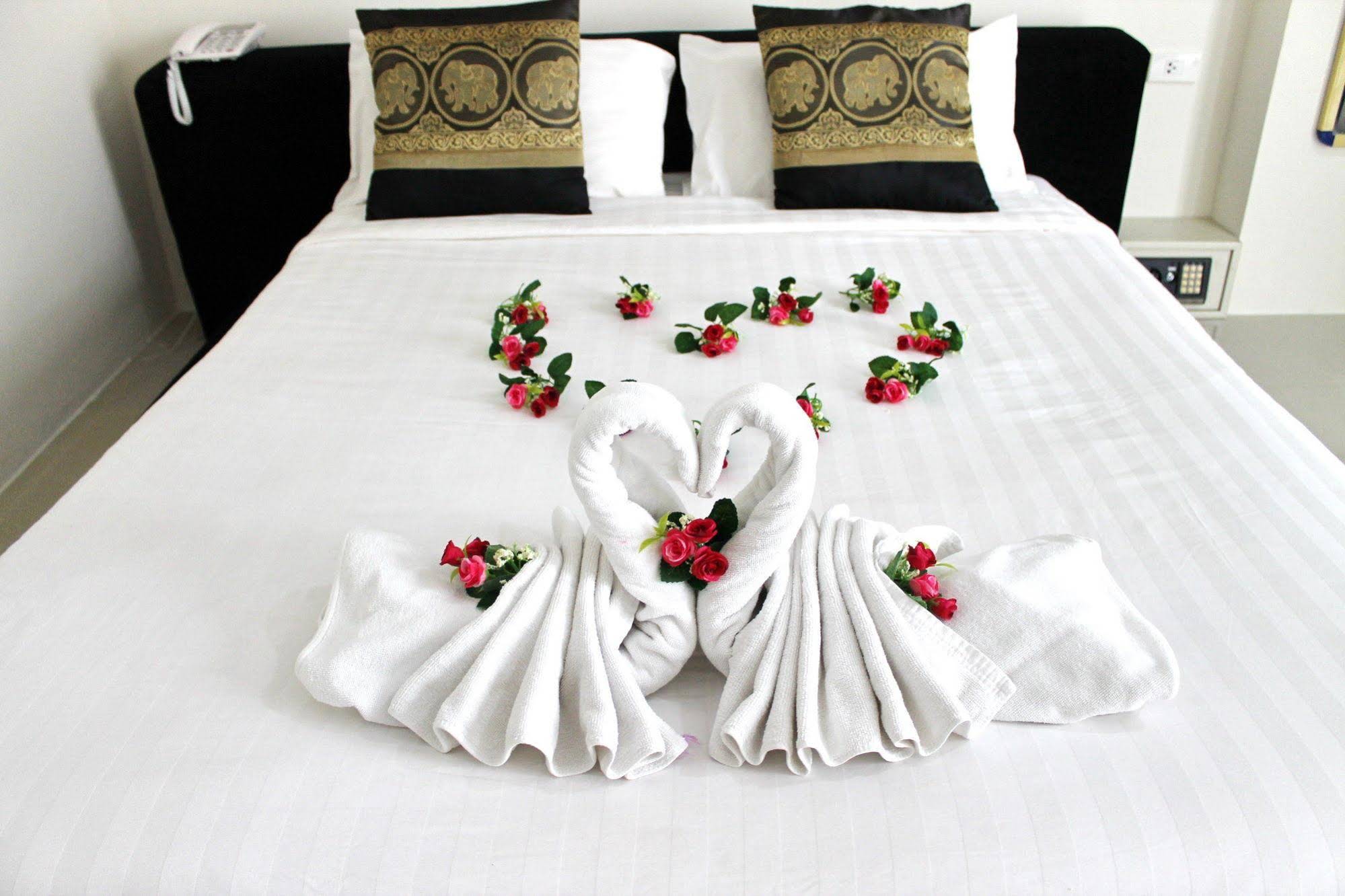 Five Loaves Beds Patong