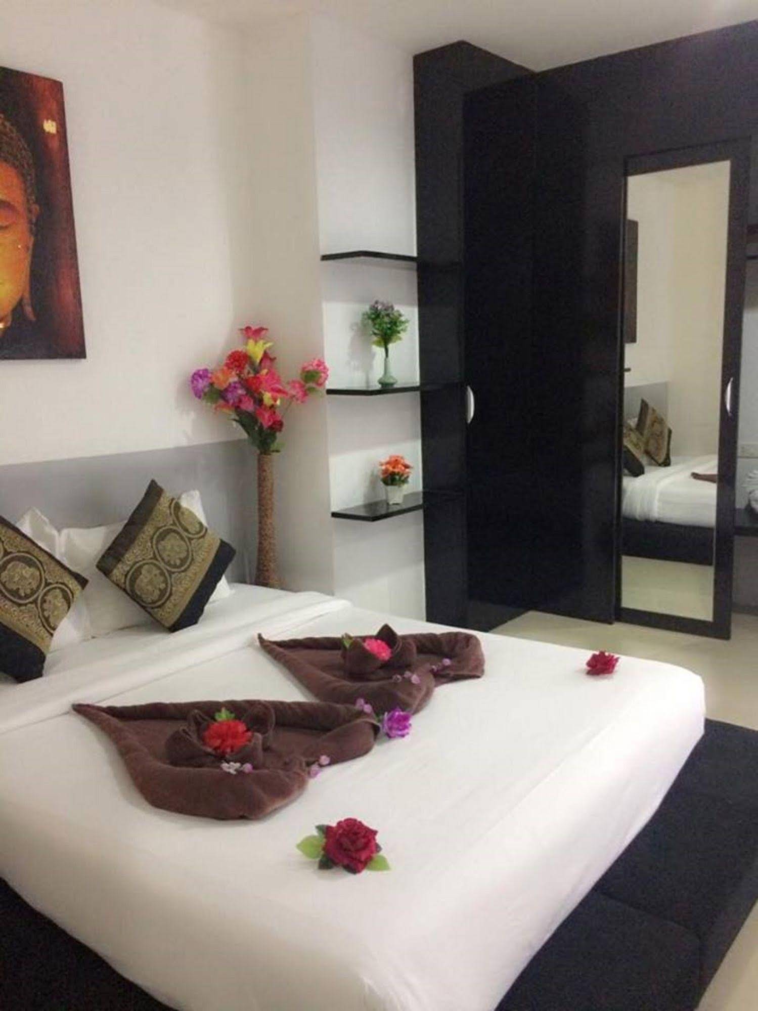 Five Loaves Beds Patong