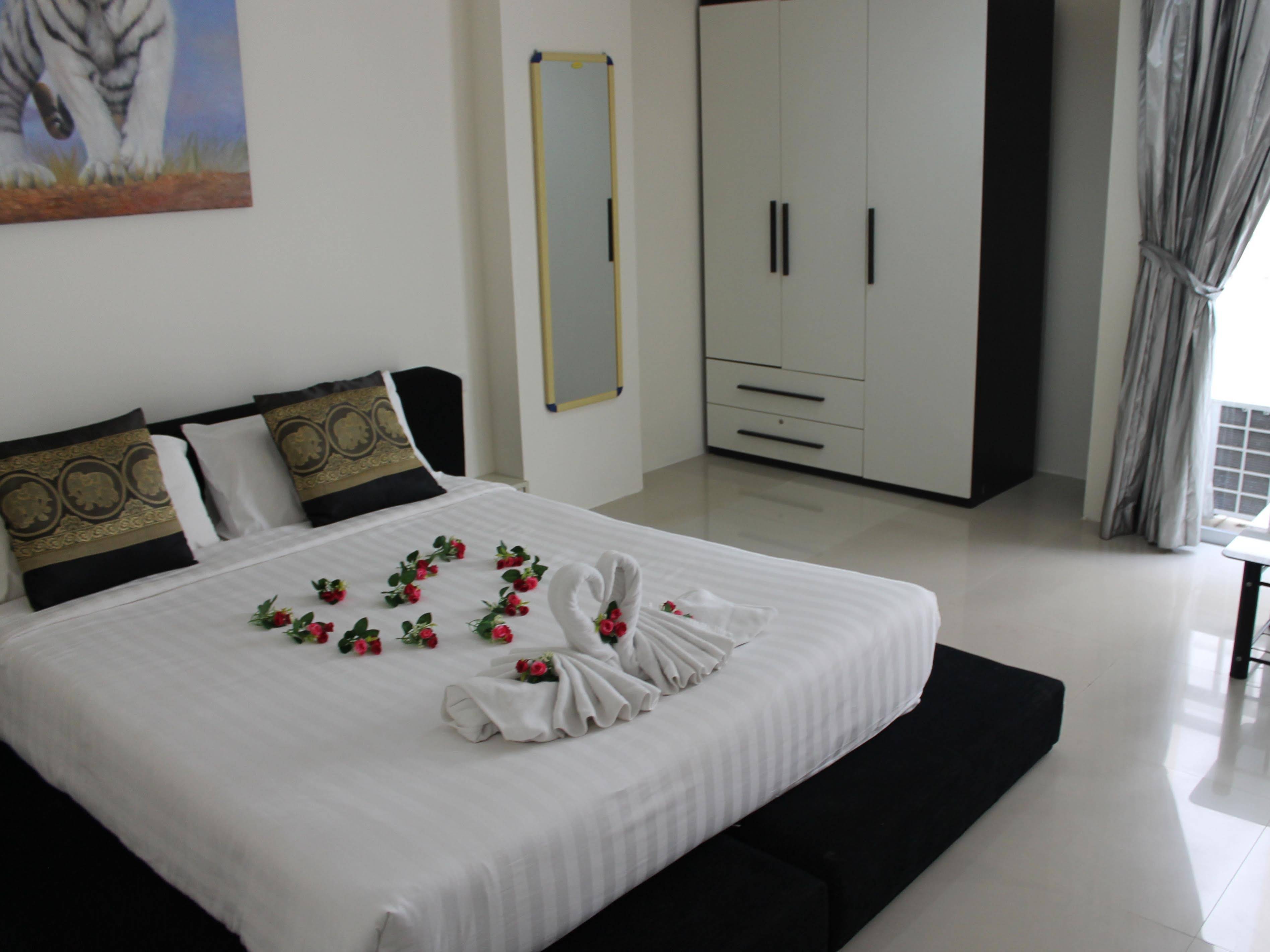 Five Loaves Beds Patong