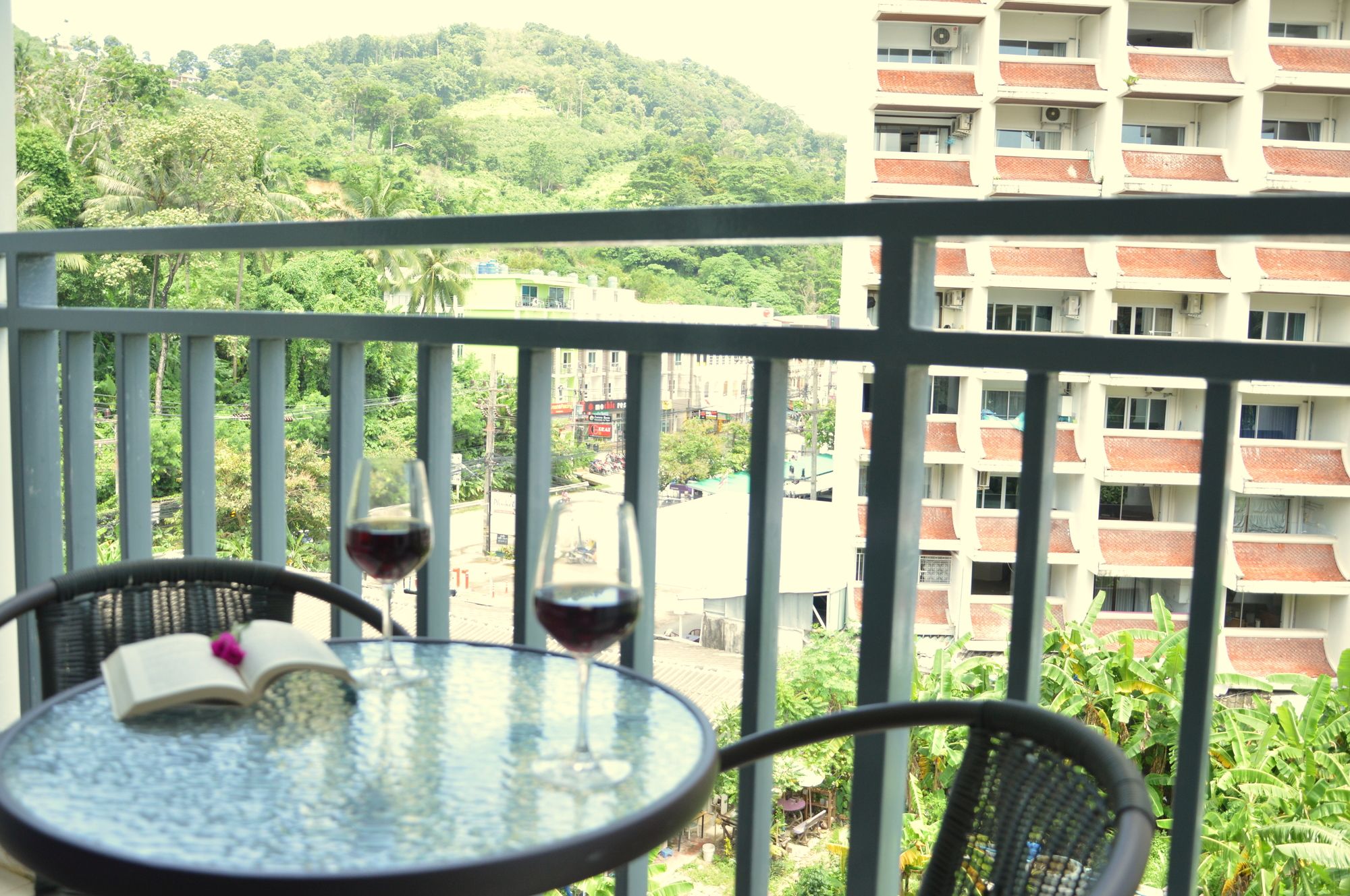Sharaya Residence Patong