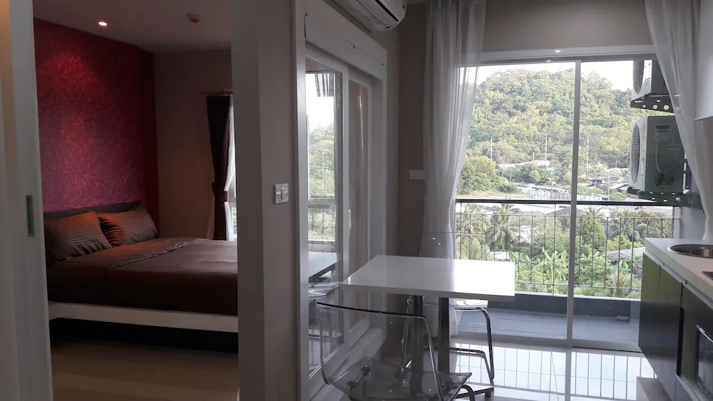 The Scene Condo By The Rich