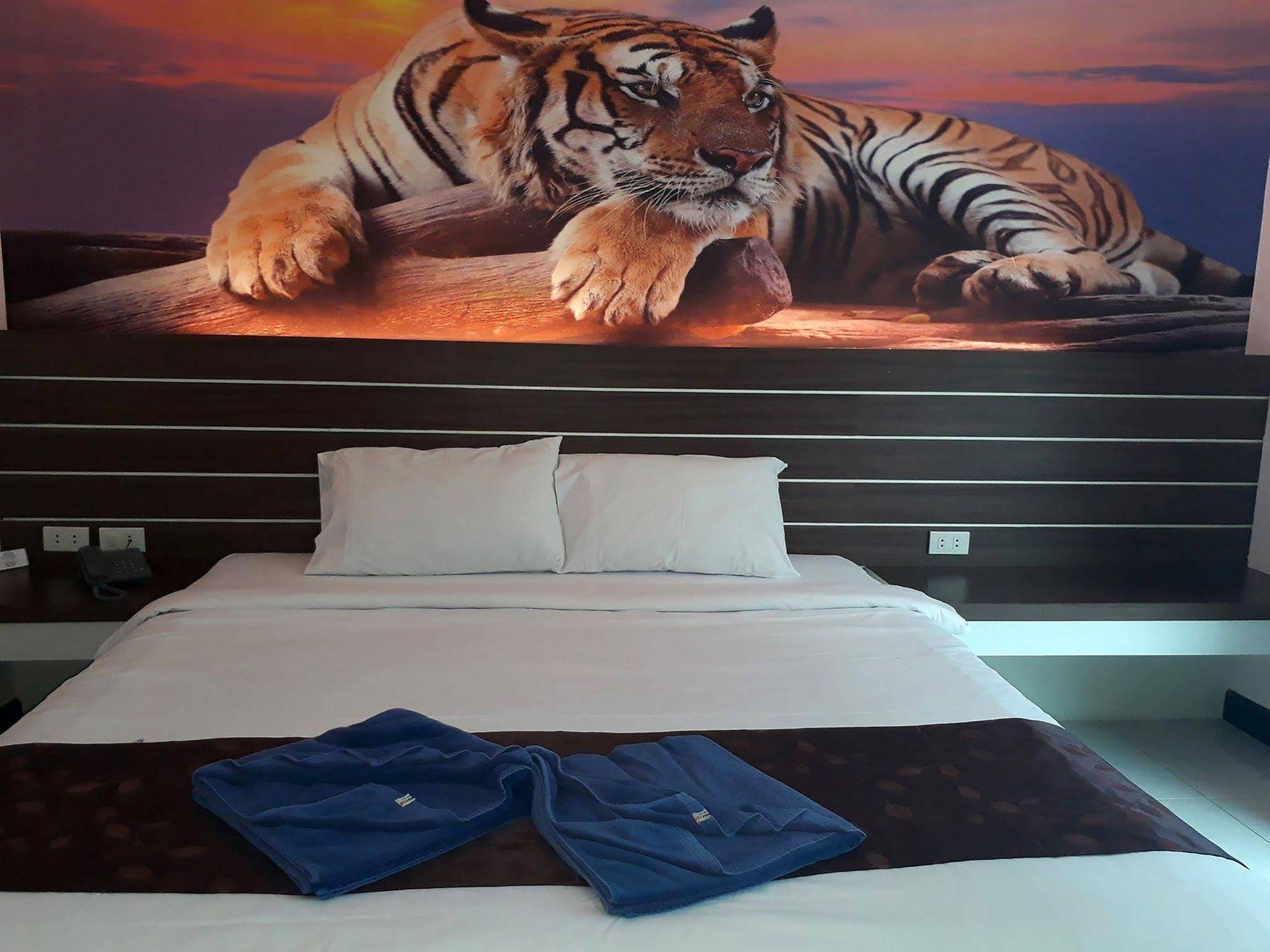 The Shades Boutique Hotel