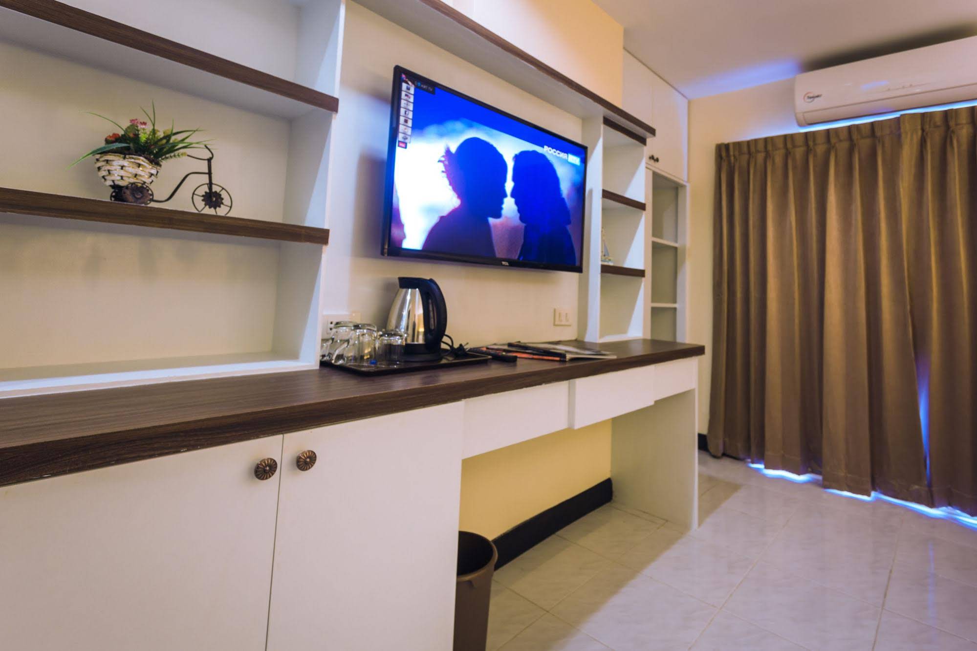 The Shades Boutique Hotel