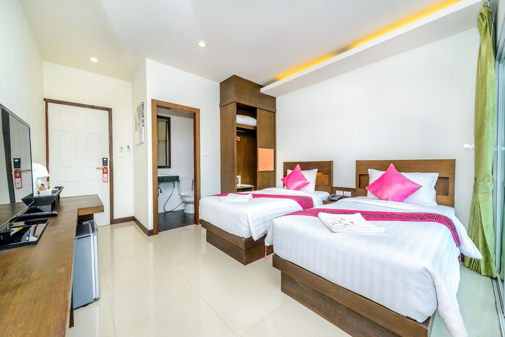 Zephyr Grand Hotel