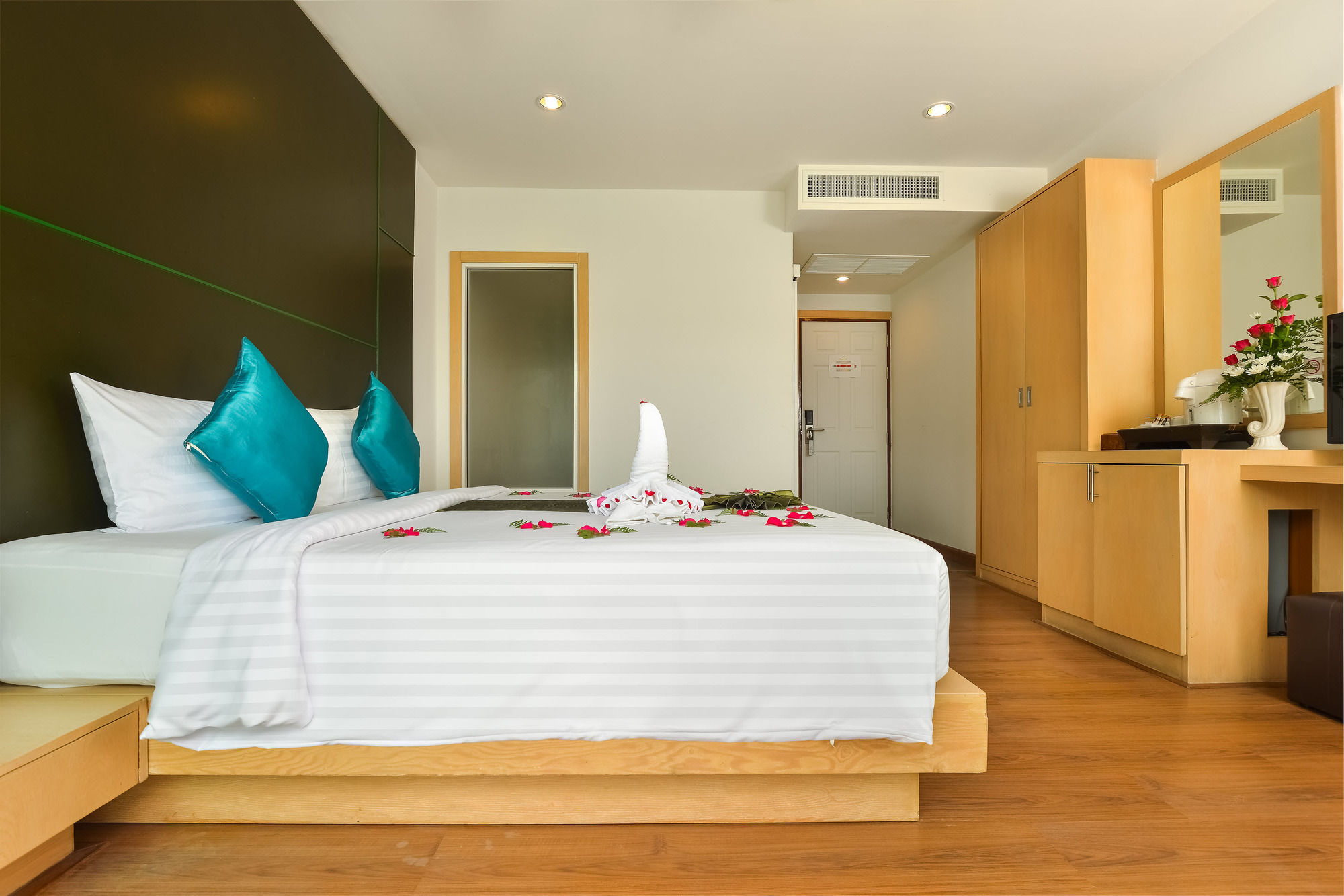 Zephyr Grand Hotel