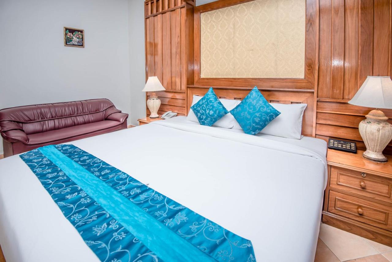 Tony Resort
