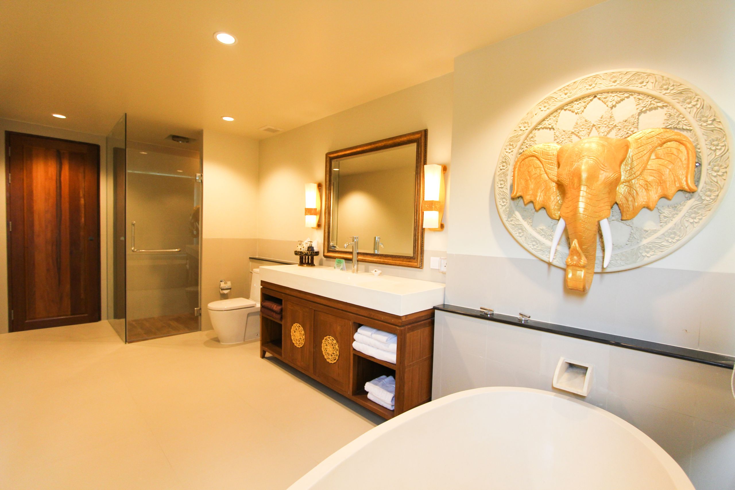 Maikhao Palm Beach Resort